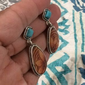 Jewelry - Beautiful faux turquoise brown earrings new Jewelry - Beautiful faux turquoise brown earrings new
